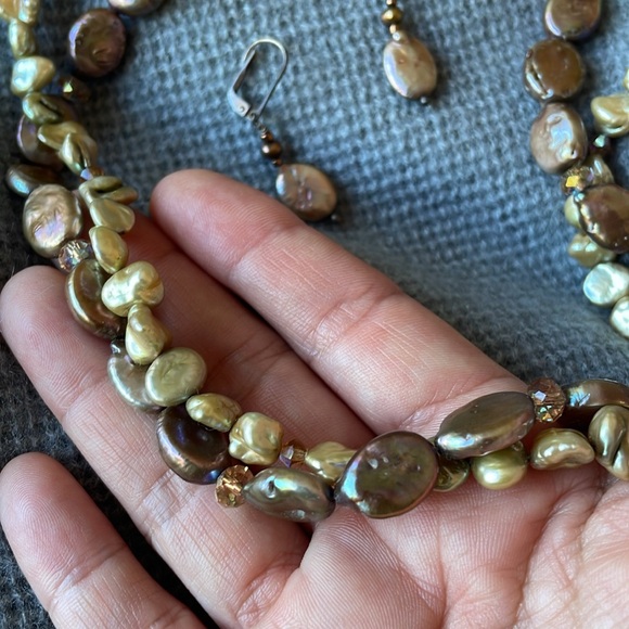 Handmade jeweled necklace & earrings - Picture 5 of 5